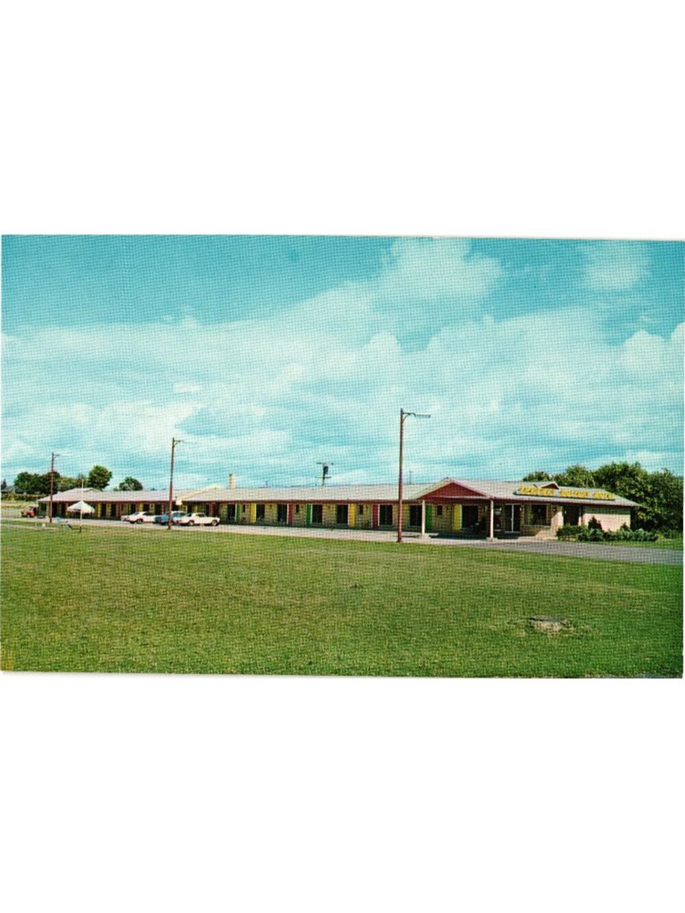 Holiday Motel Westfield NY Vintage Postcard Linen Unused Route 17 & State Thruwa